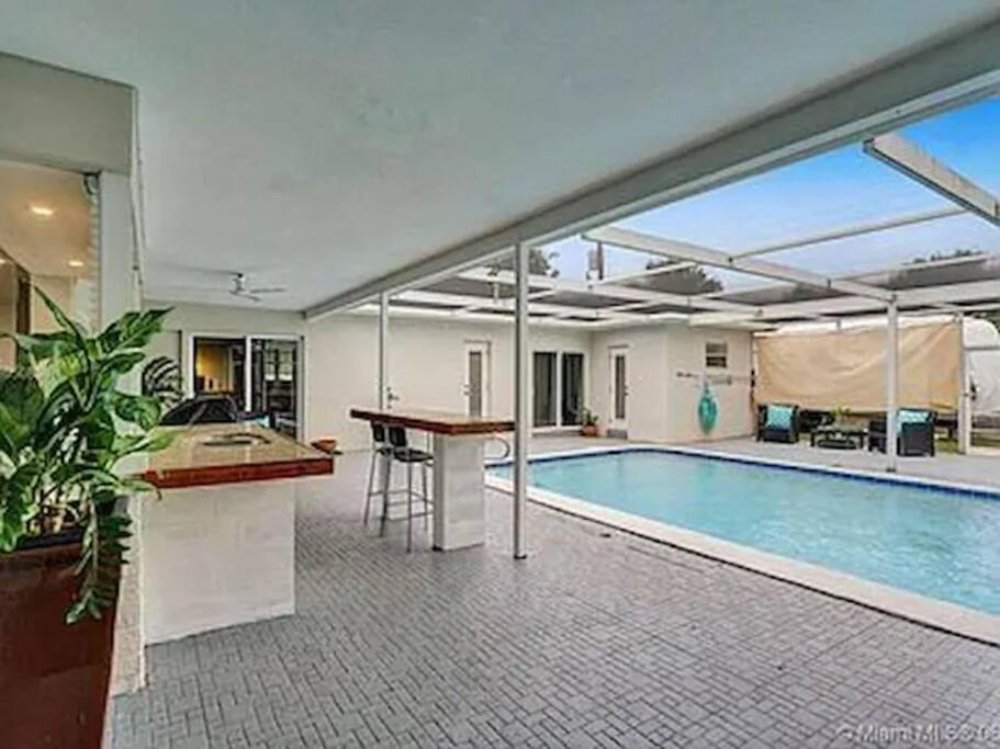 Pool Vacation Villa Hollywood Exteriör bild