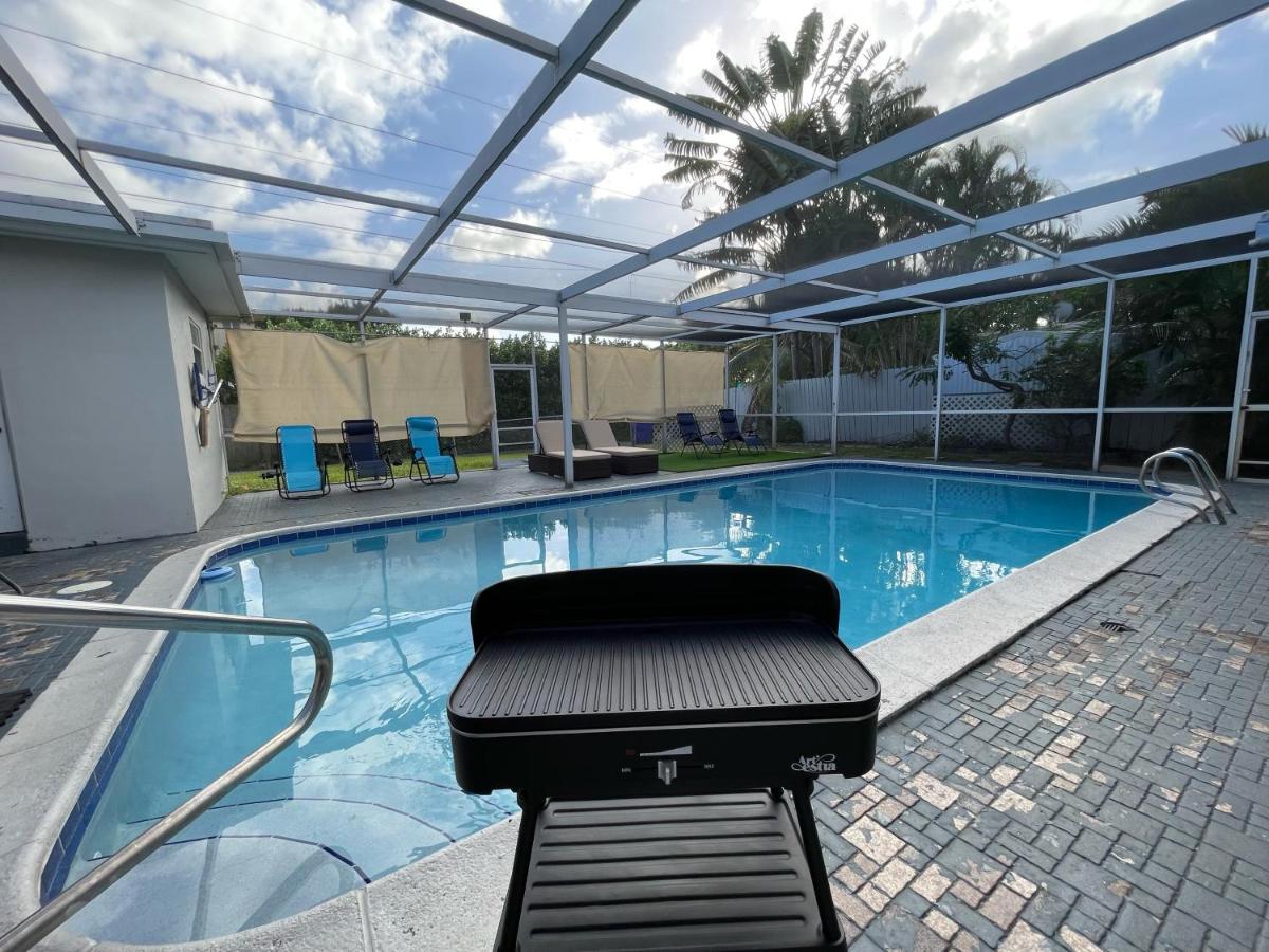 Pool Vacation Villa Hollywood Exteriör bild